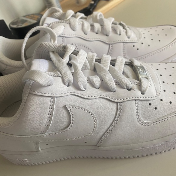 Nike Air Force 1s- BRAND NEW - Picture 4 of 5